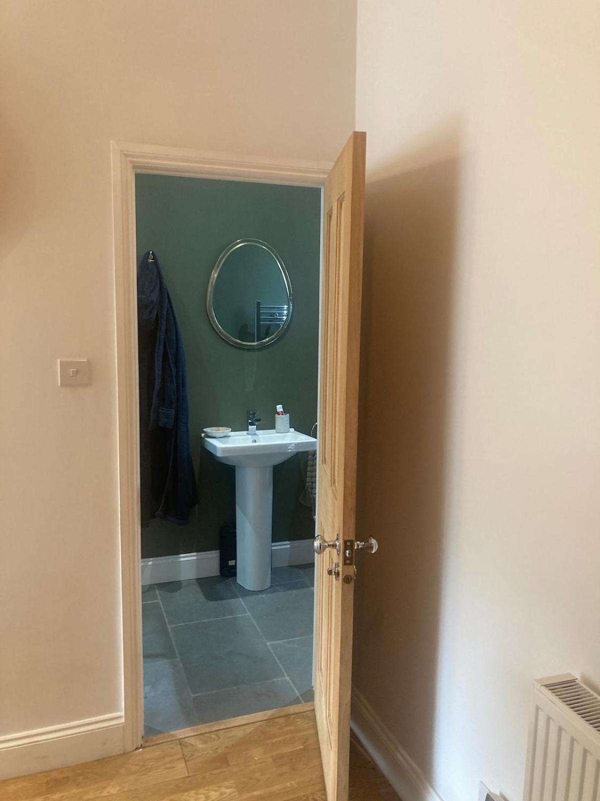 Lovely 1-bedroom Flat In Wimbledon Appartamento Londra